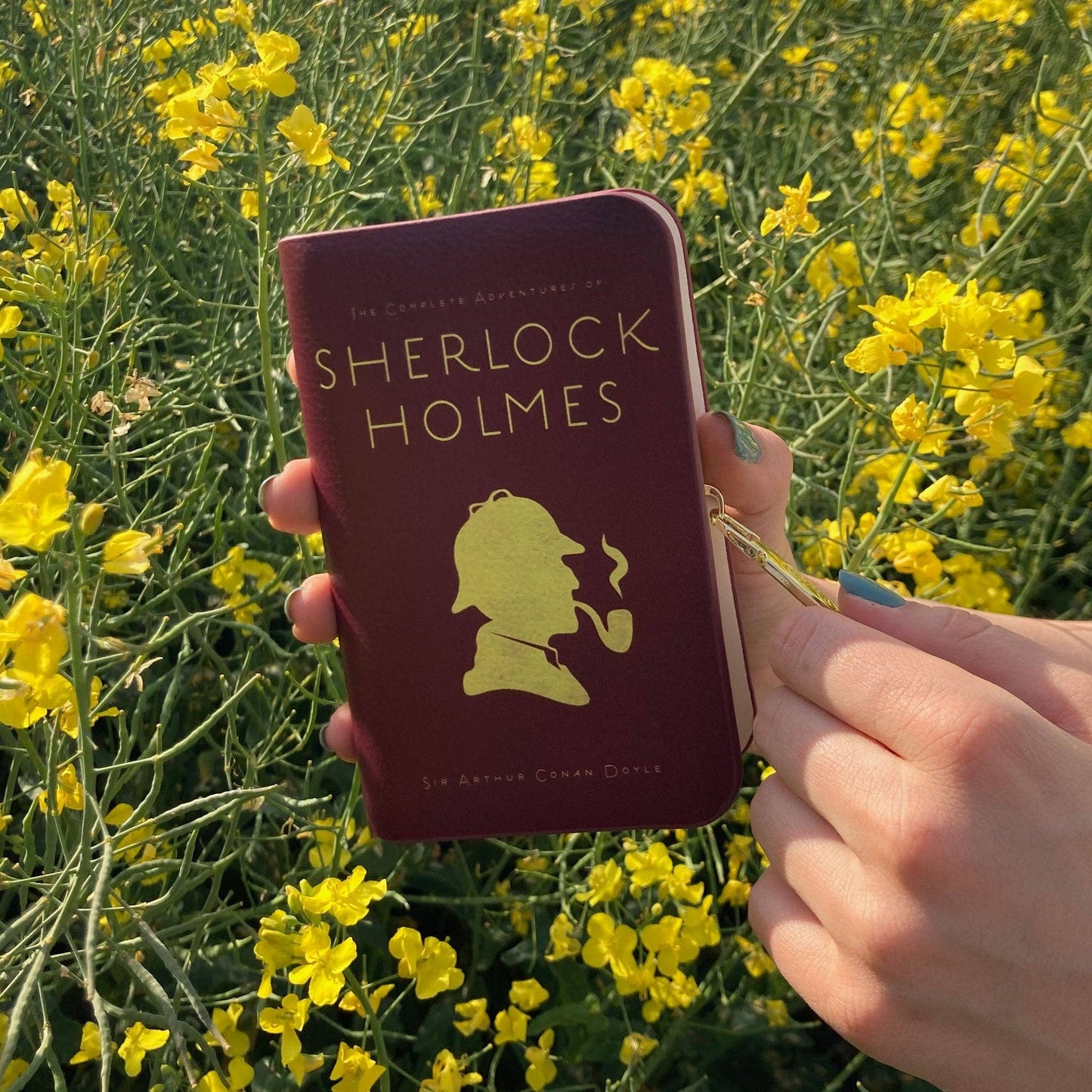 Sherlock Holmes Silhouette Zip Around Wallet