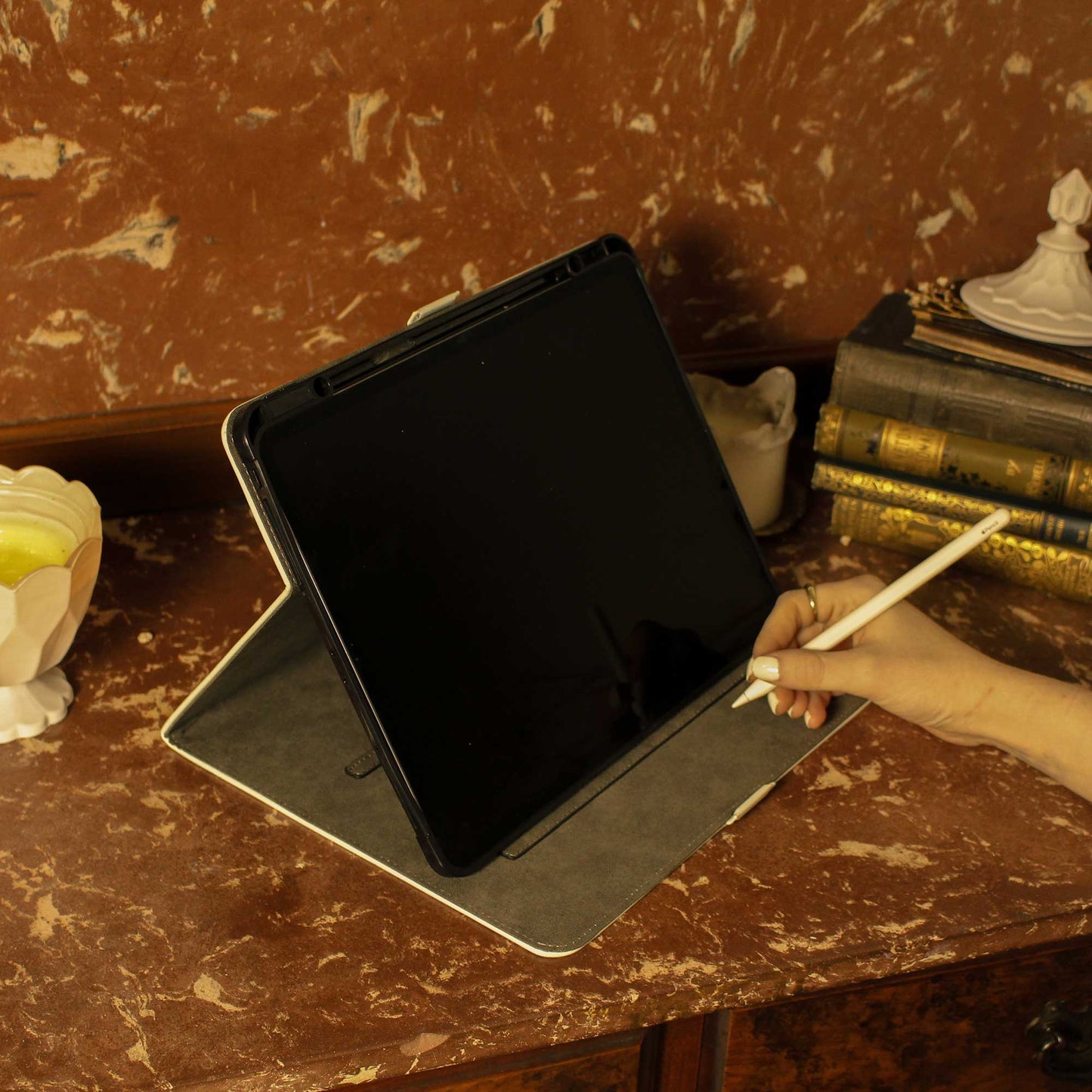 Sherlock Holmes iPad Pro 12.9-inch Case